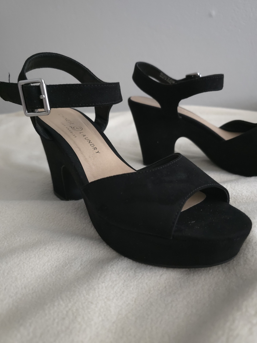 Chinese Laundry Black Sueded Platform Block Heel With Ankle Strap Size 8.5M